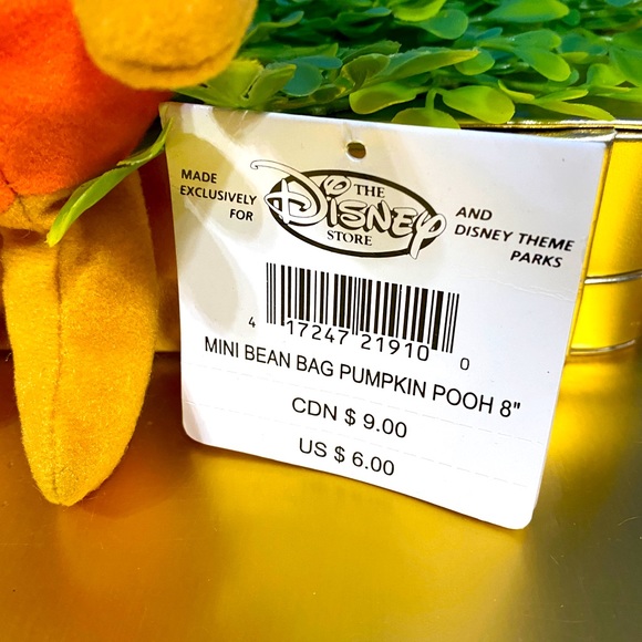 DISNEY STORE EXCLUSIVE NWT VTG HALLOWEEN PUMPKIN WINNIE THE POOH MINI BEABN BAG - Picture 11 of 11